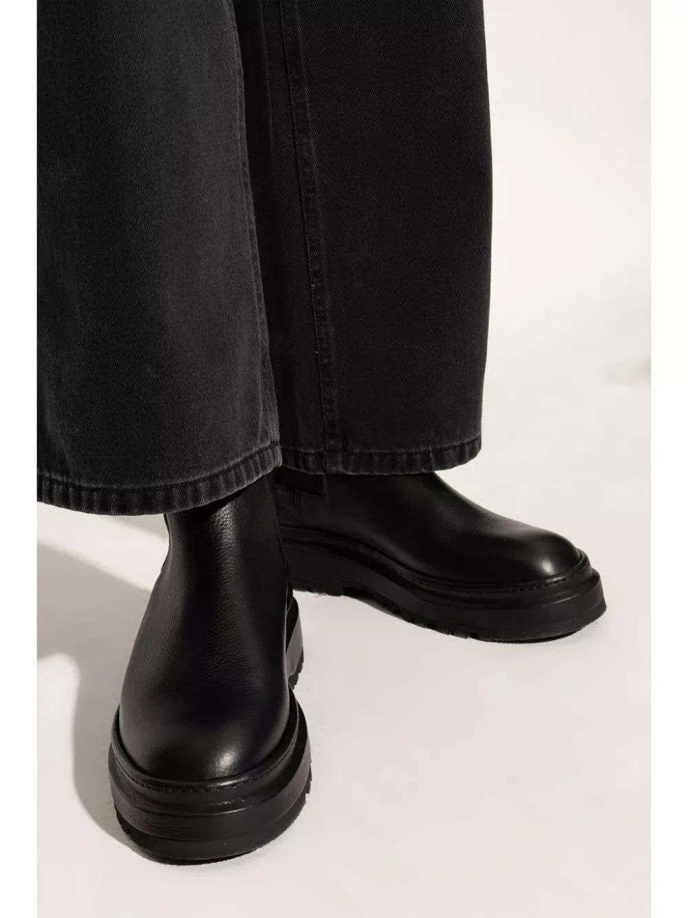 Where to get Jacquemus Pavane boots Men 0125